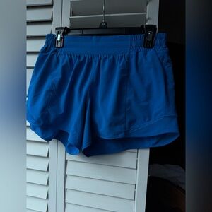 Lululemon Hotty Hot LR Short Size 10
